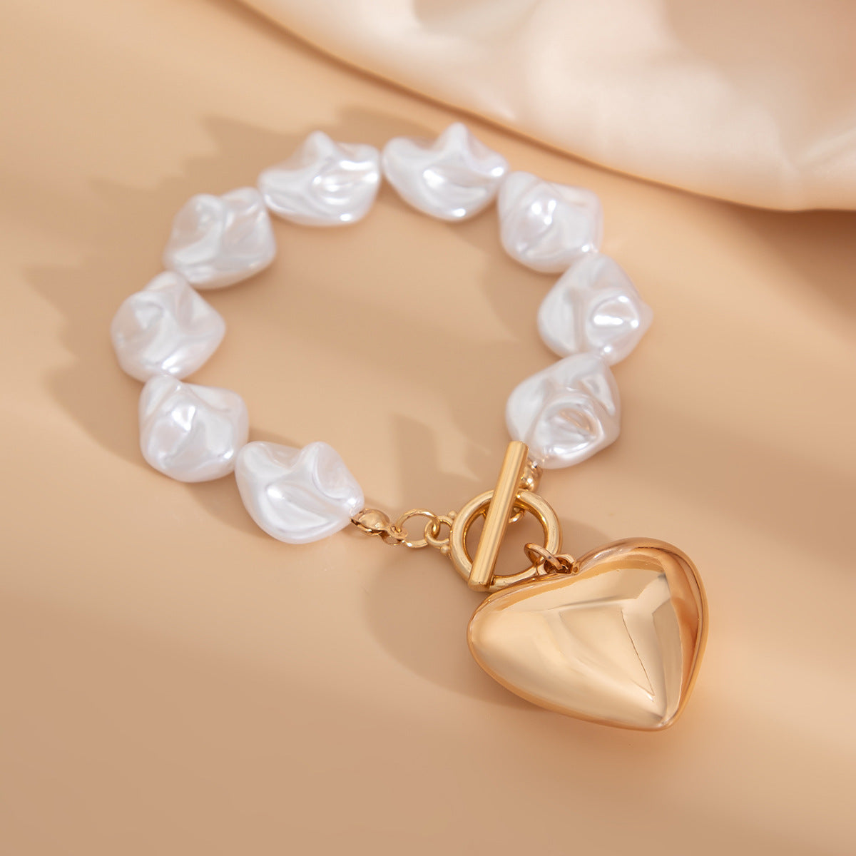 Heart-Shaped Pearl Necklace Set