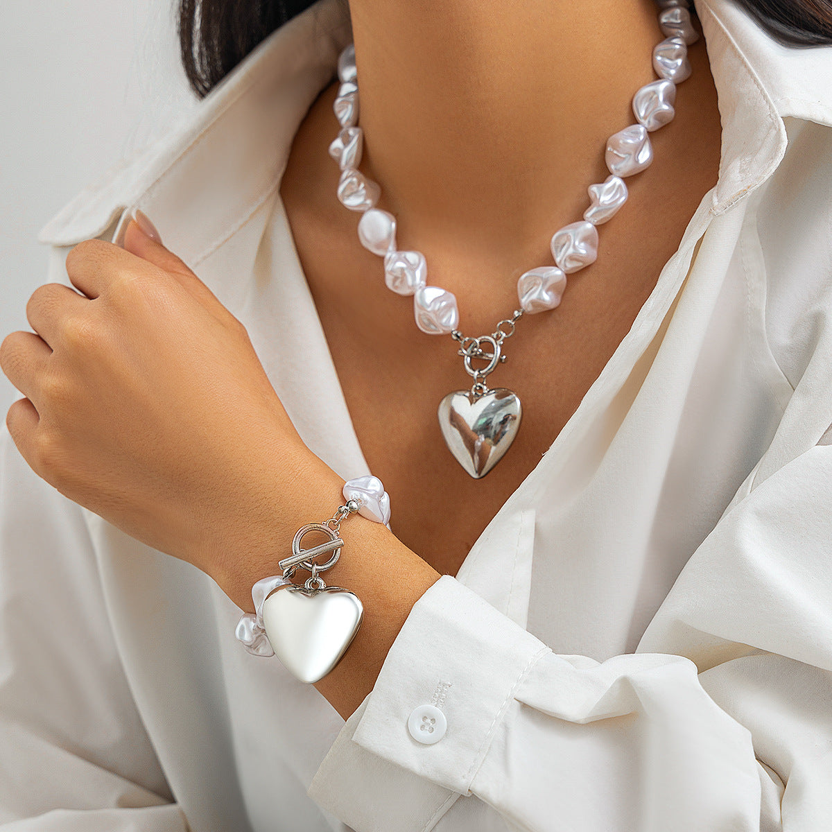 Heart-Shaped Pearl Necklace Set