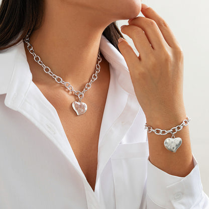 Heart Pendant Collarbone Necklace Set
