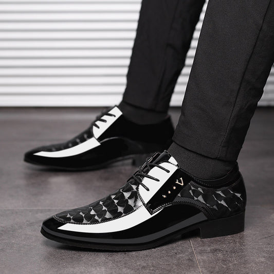 Heldere leren zakelijke schoenen